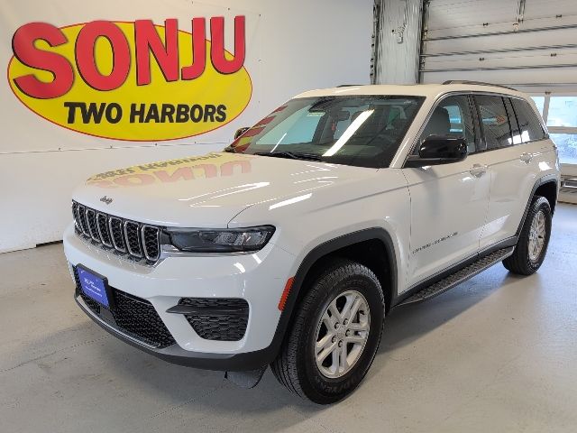 2023 Jeep Grand Cherokee Laredo's photo