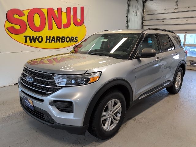 2023 Ford Explorer XLT 4WD's photo