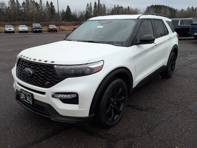 2020 Ford Explorer ST's photo