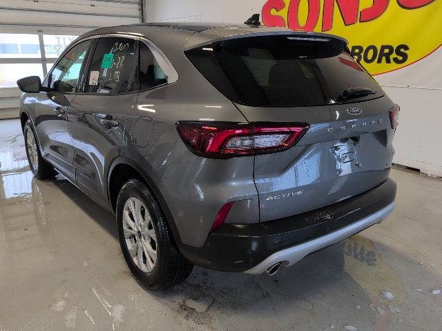 2023 Ford Escape Active photo 3