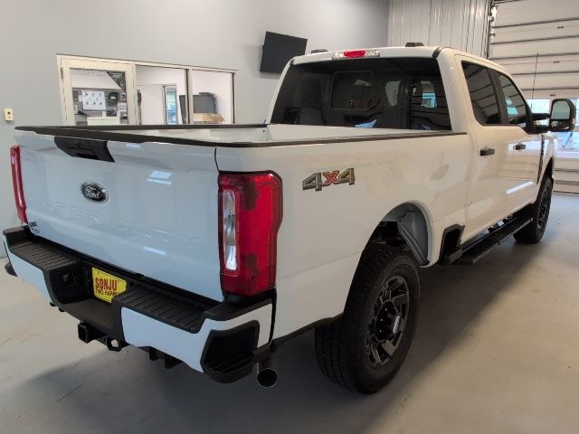 2026 Ford F-350 Super Duty XL - Photo 6