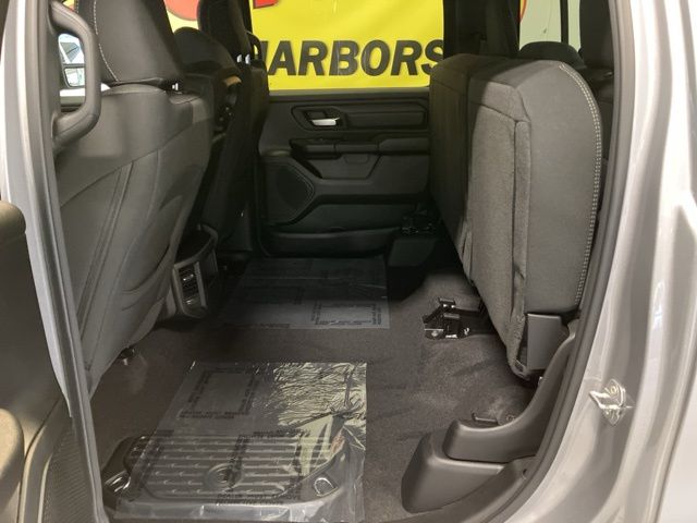 2025 RAM Ram 1500 Pickup Tradesman - Photo 17