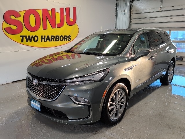 2023 Buick Enclave Avenir's photo