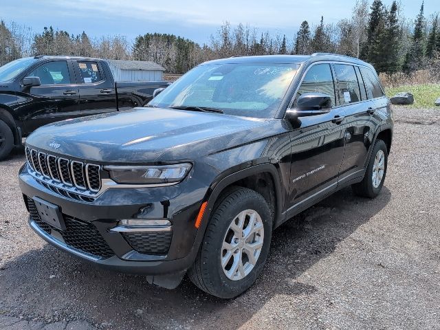 2023 Jeep Grand Cherokee Limited's photo