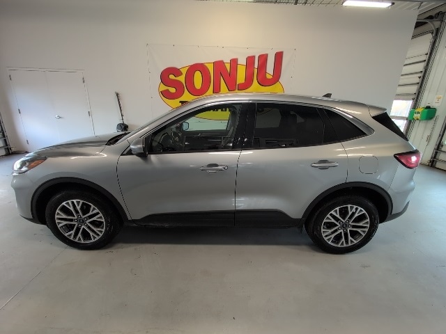 Used 2022 Ford Escape SEL with VIN 1FMCU9H98NUB90165 for sale in Two Harbors, Minnesota
