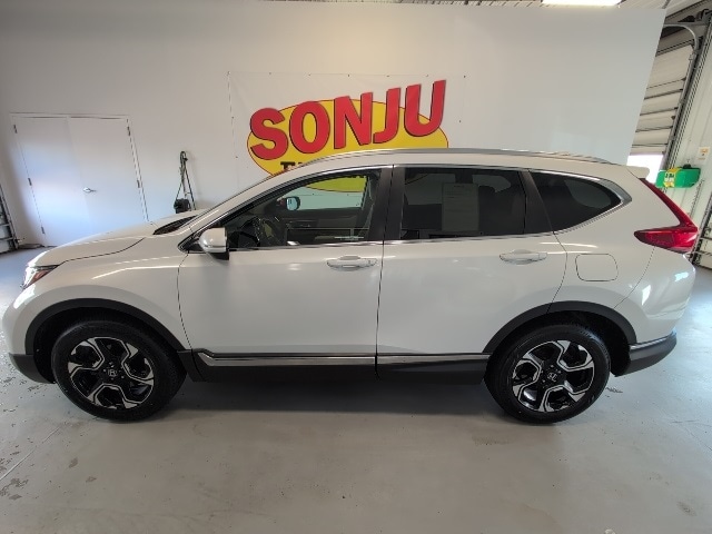 Used 2019 Honda CR-V Touring with VIN 2HKRW2H9XKH651856 for sale in Two Harbors, Minnesota