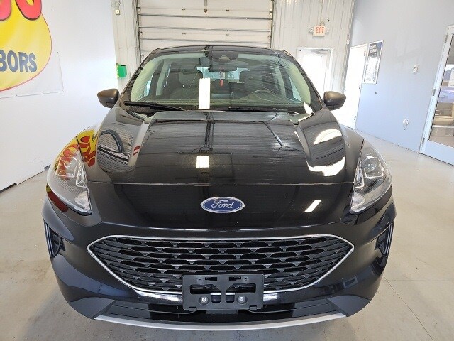 Used 2022 Ford Escape SE with VIN 1FMCU9G65NUB17293 for sale in Two Harbors, Minnesota