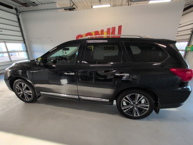 Used 2020 Nissan Pathfinder Platinum with VIN 5N1DR2DM5LC576696 for sale in Two Harbors, Minnesota