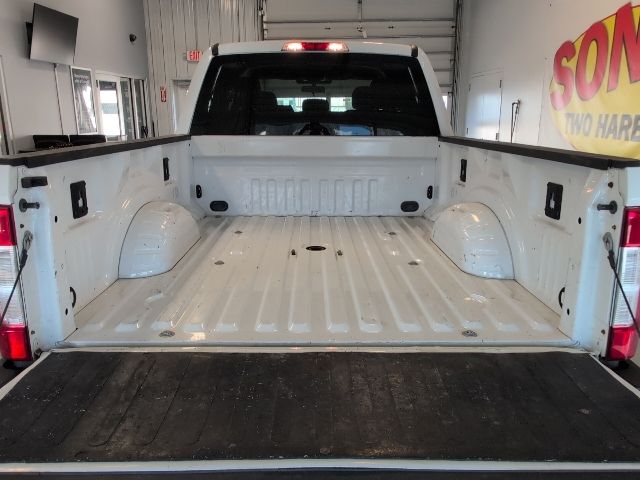 2018 Ford F-350 Super Duty XLT - Photo 31