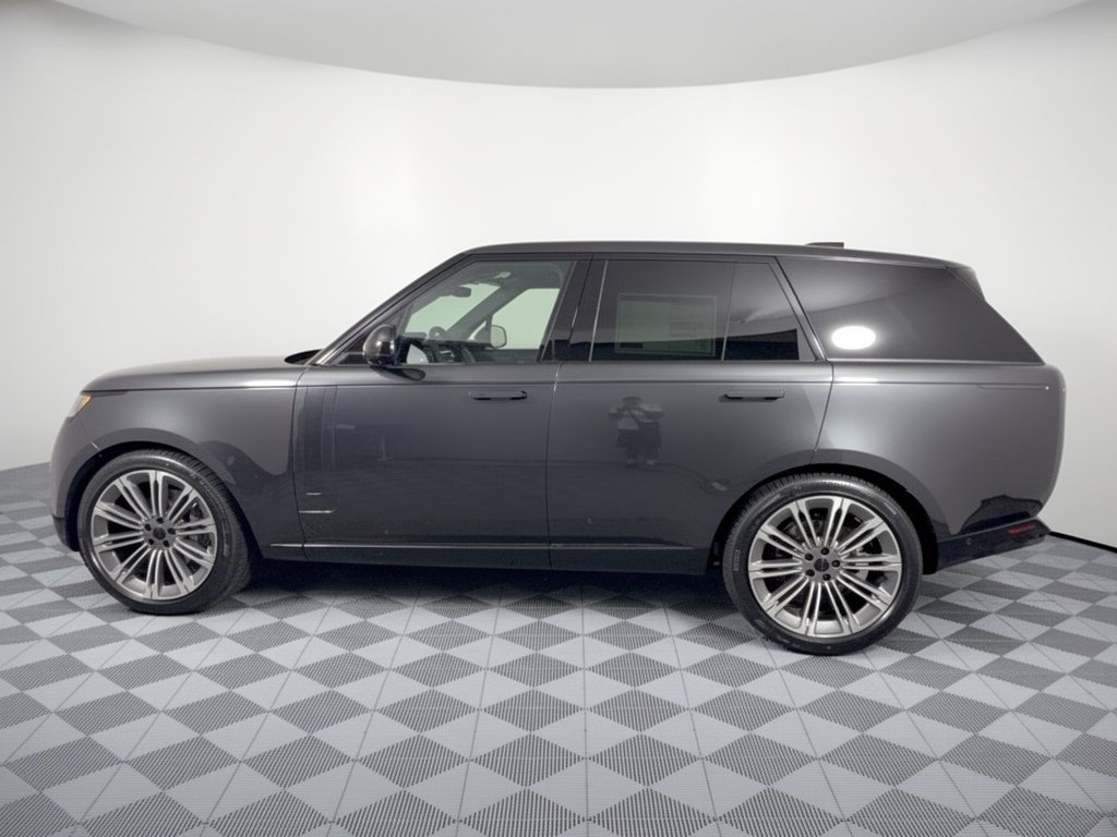 2026 Land Rover Range Rover SE SUV