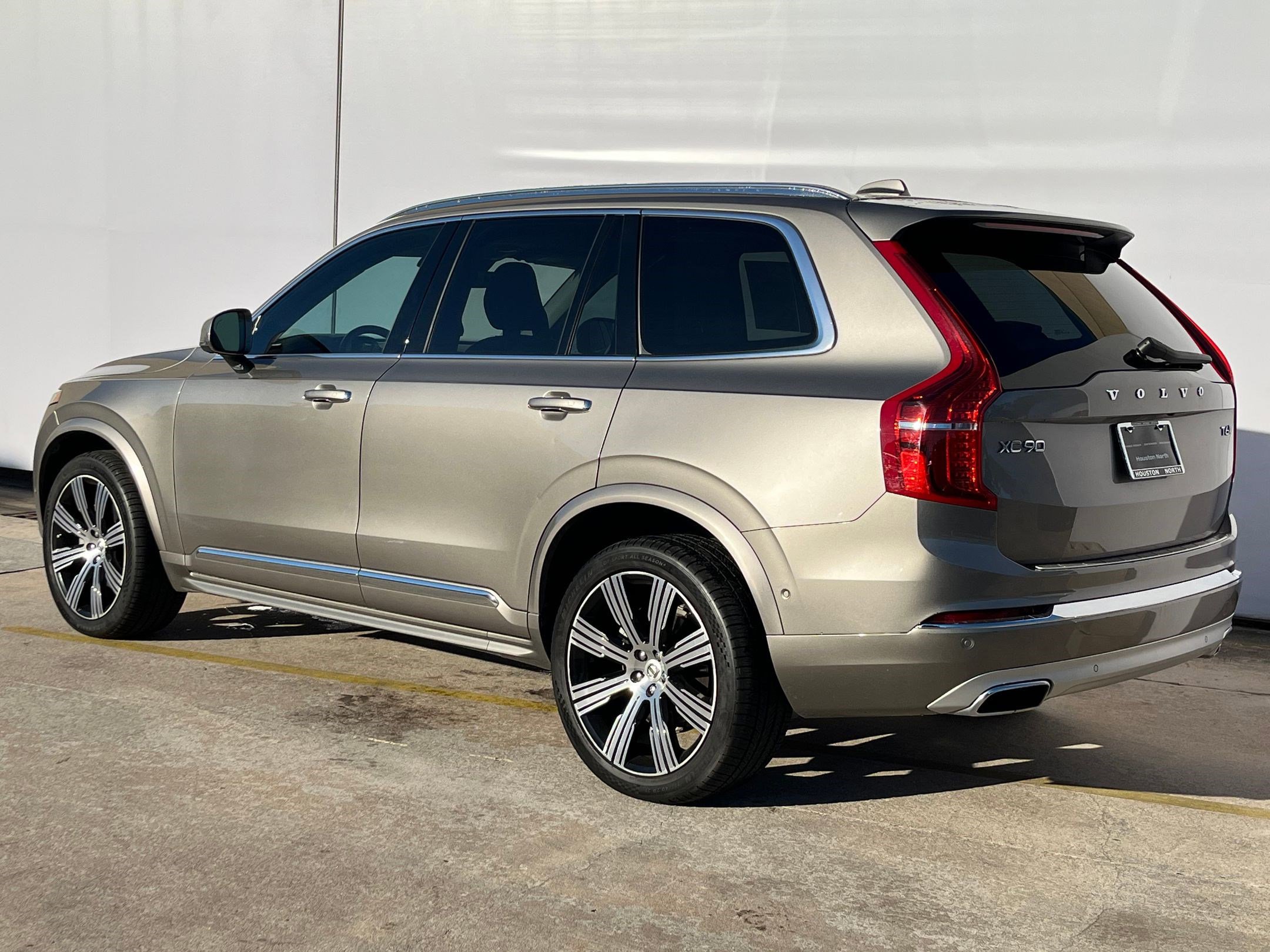 2021 Volvo XC90 T6 Inscription photo 3