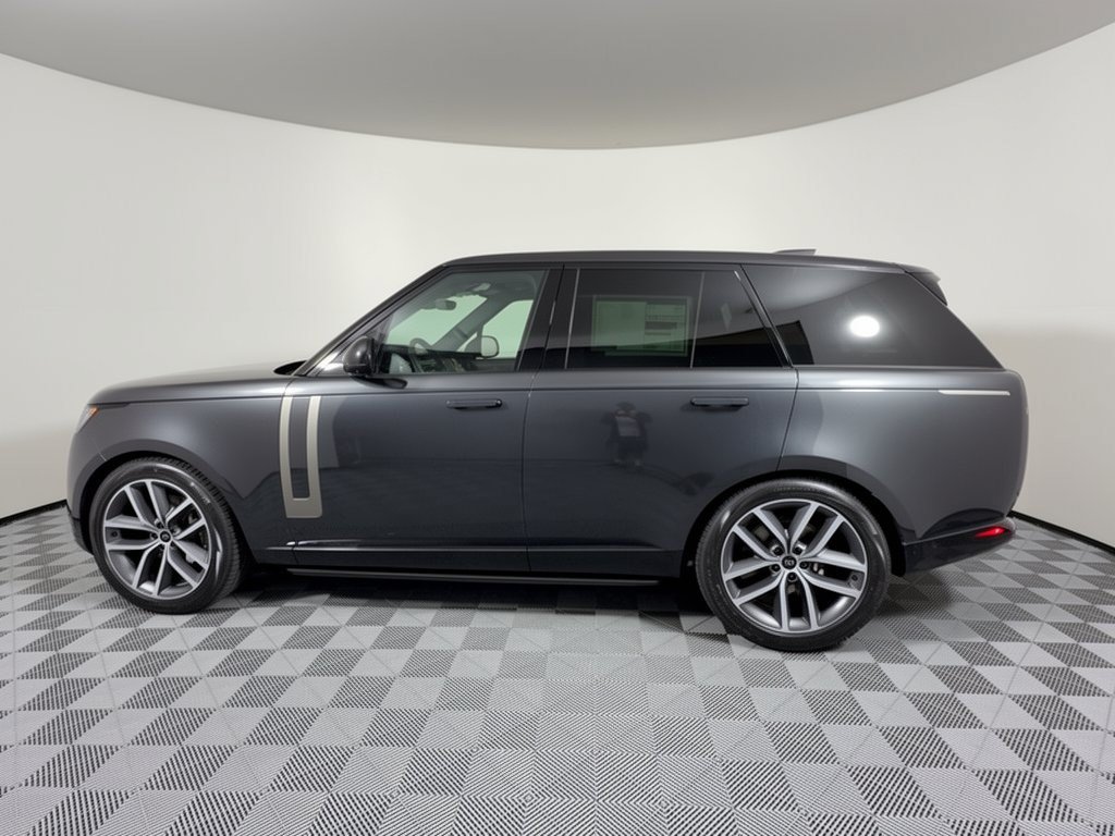 2027 Land Rover Range Rover SE SUV