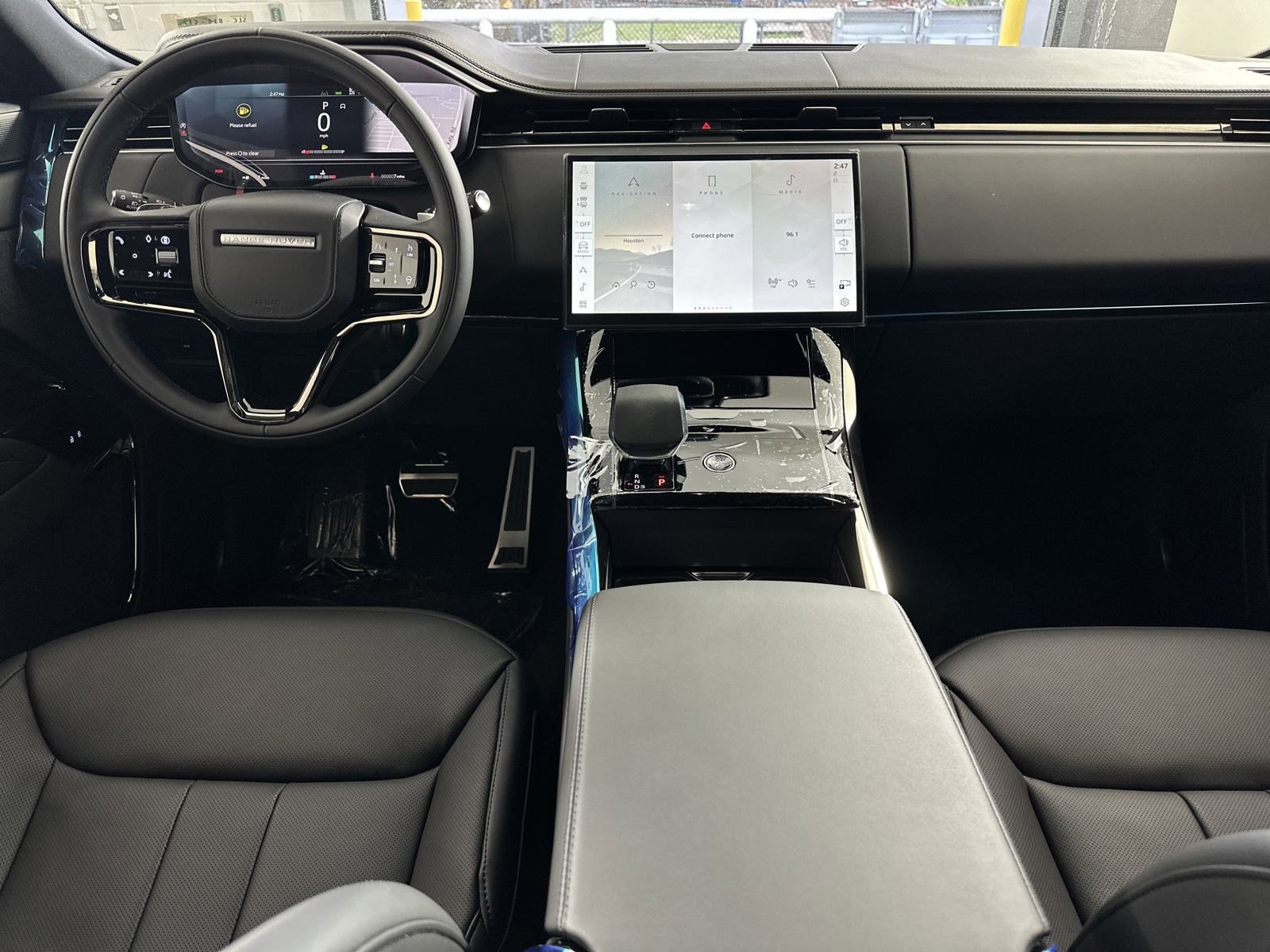 2025 Land Rover Range Rover Sport SE photo 4