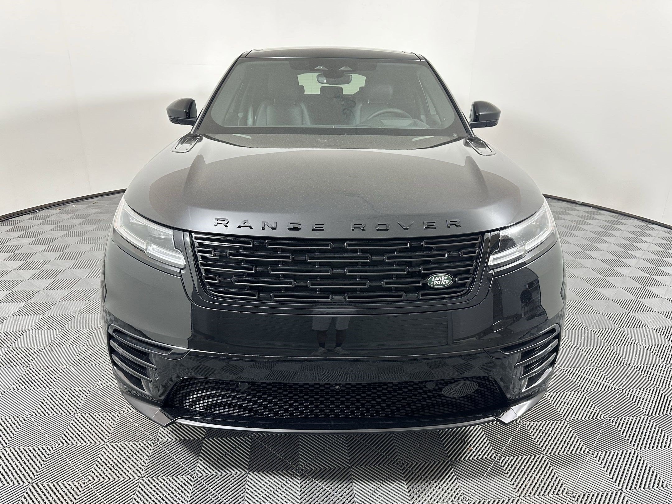 Range Rover Velar Dynamic SE SUV