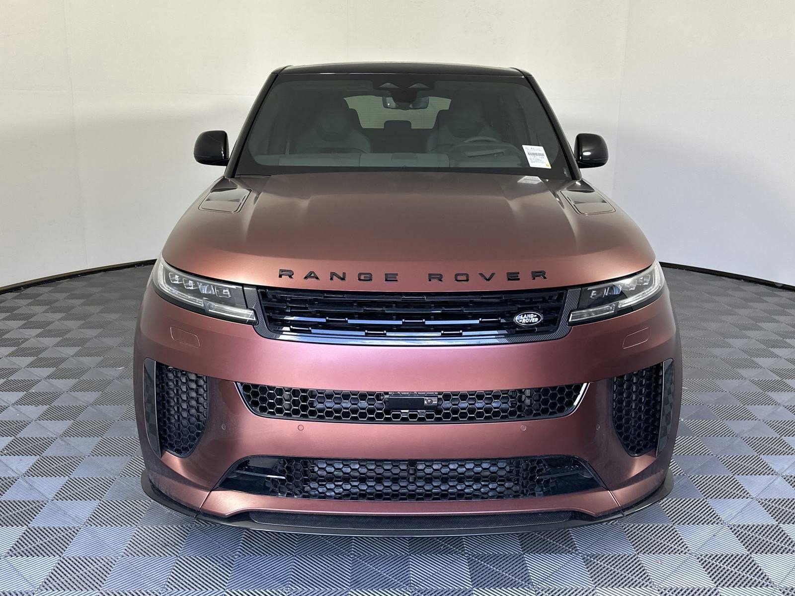 2025 Land Rover Range Rover Sport photo 4