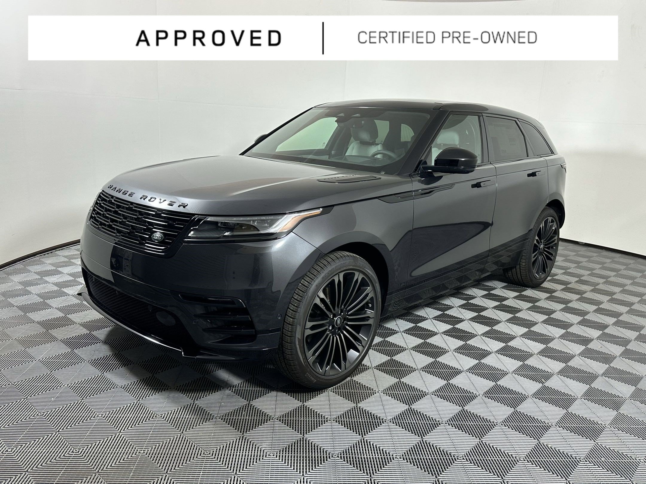 Range Rover Velar Dynamic SE SUV