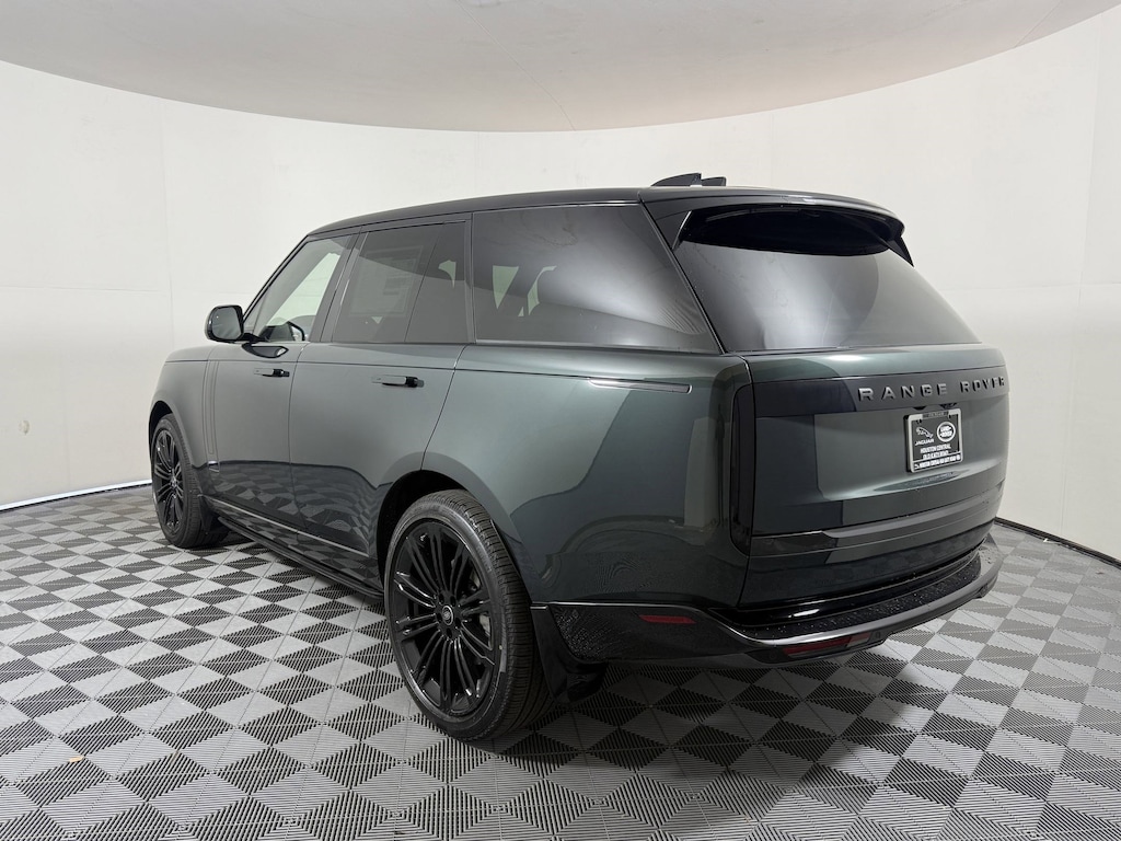New 2025 Land Rover Range Rover SE SUV
