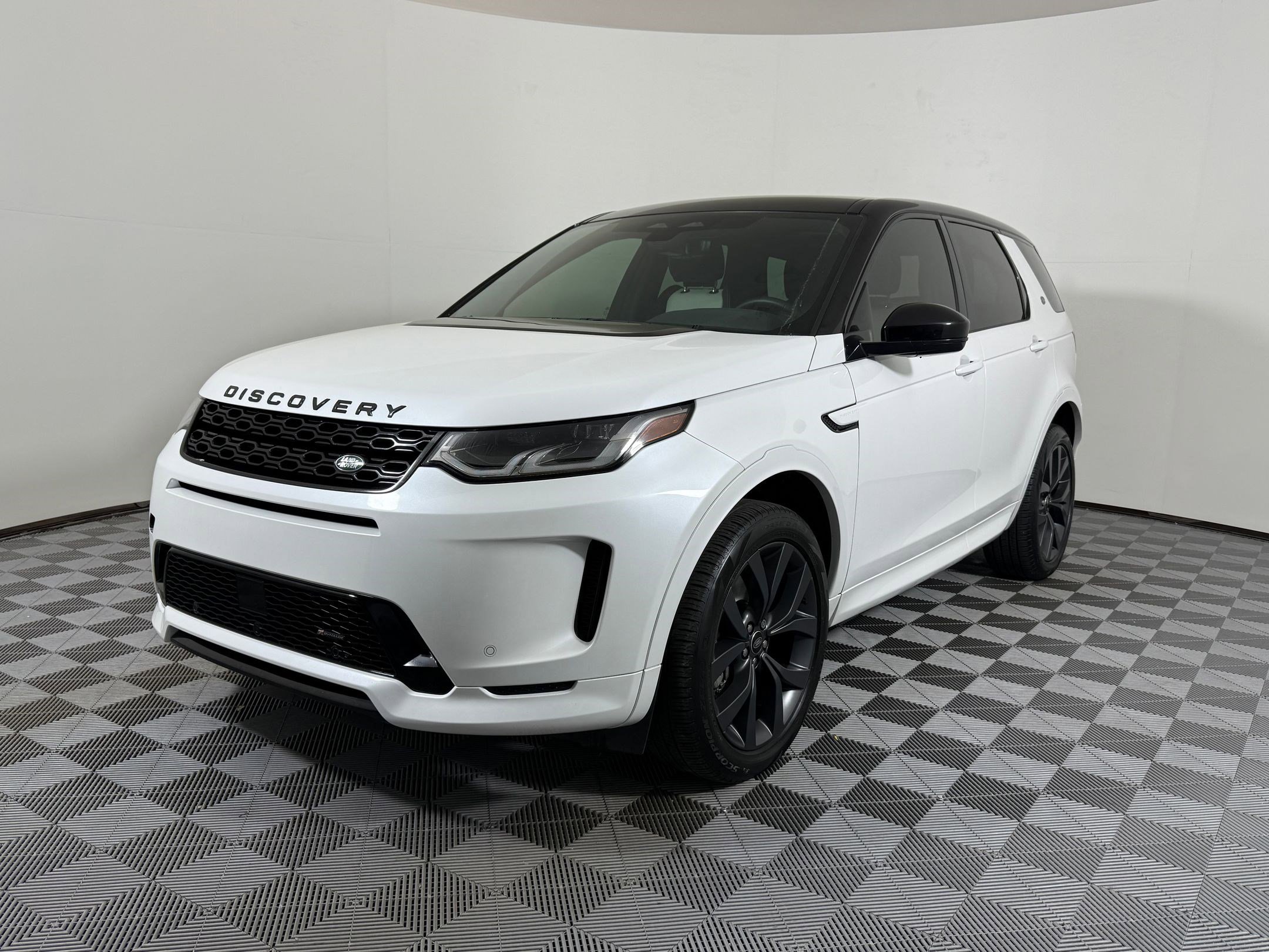 2023 Land Rover Discovery Sport SE