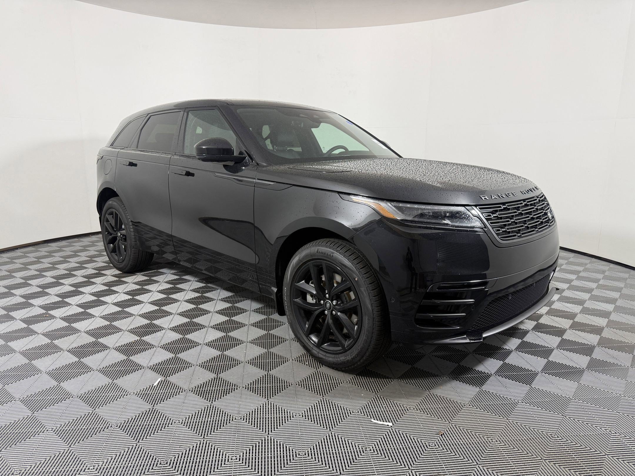 Range Rover Velar Dynamic SE SUV
