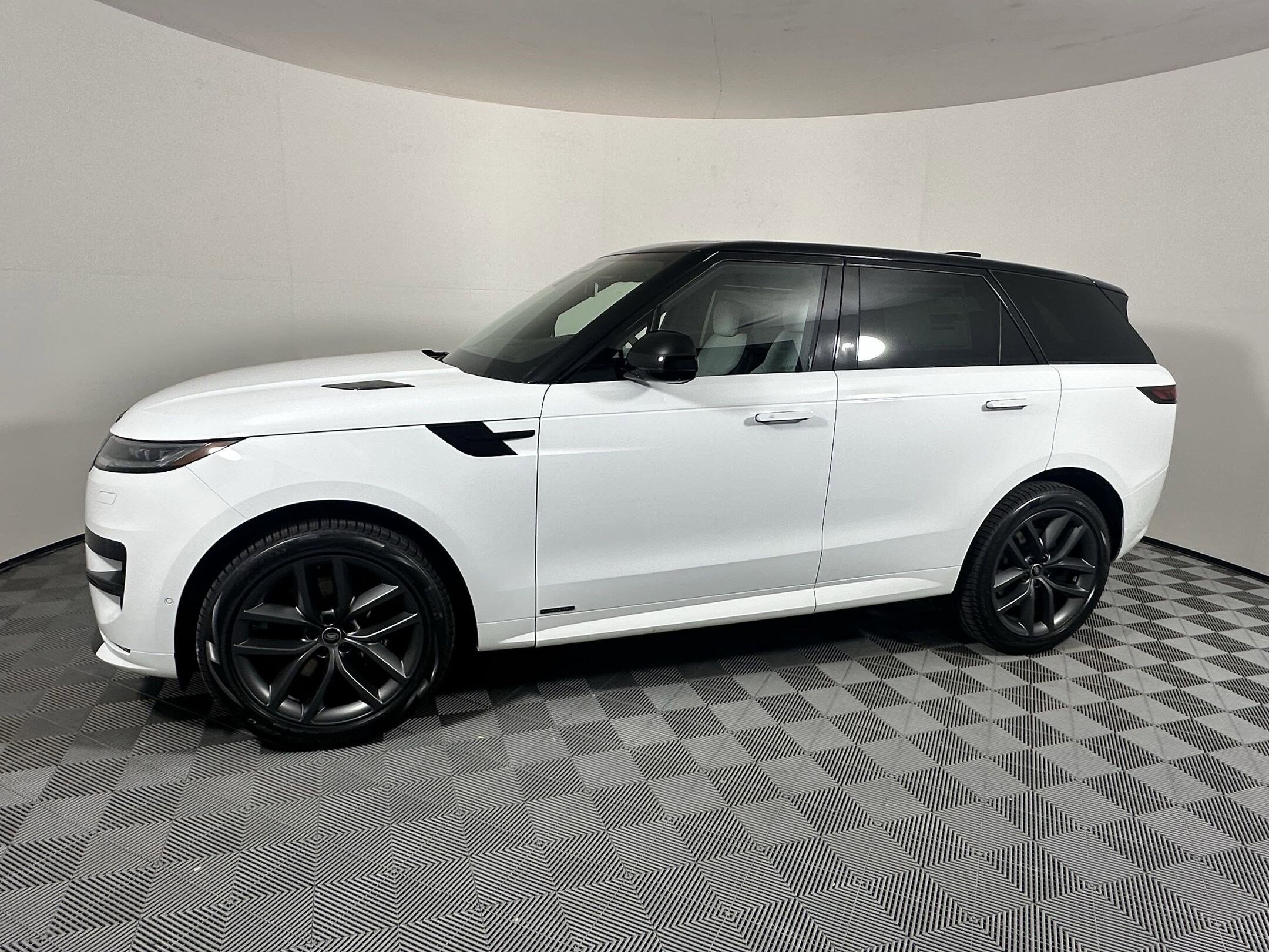 2025 Land Rover Range Rover Sport Autobiography photo 2