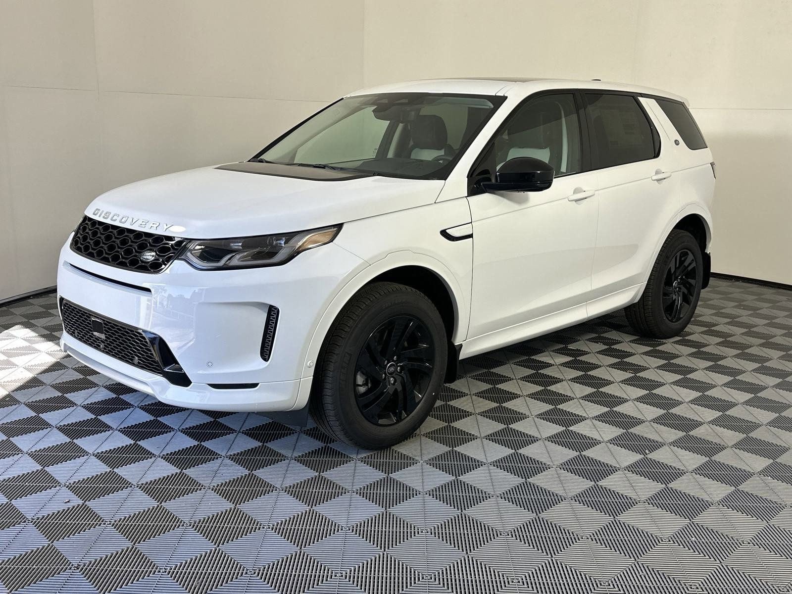 2025 Land Rover Discovery Sport S's photo