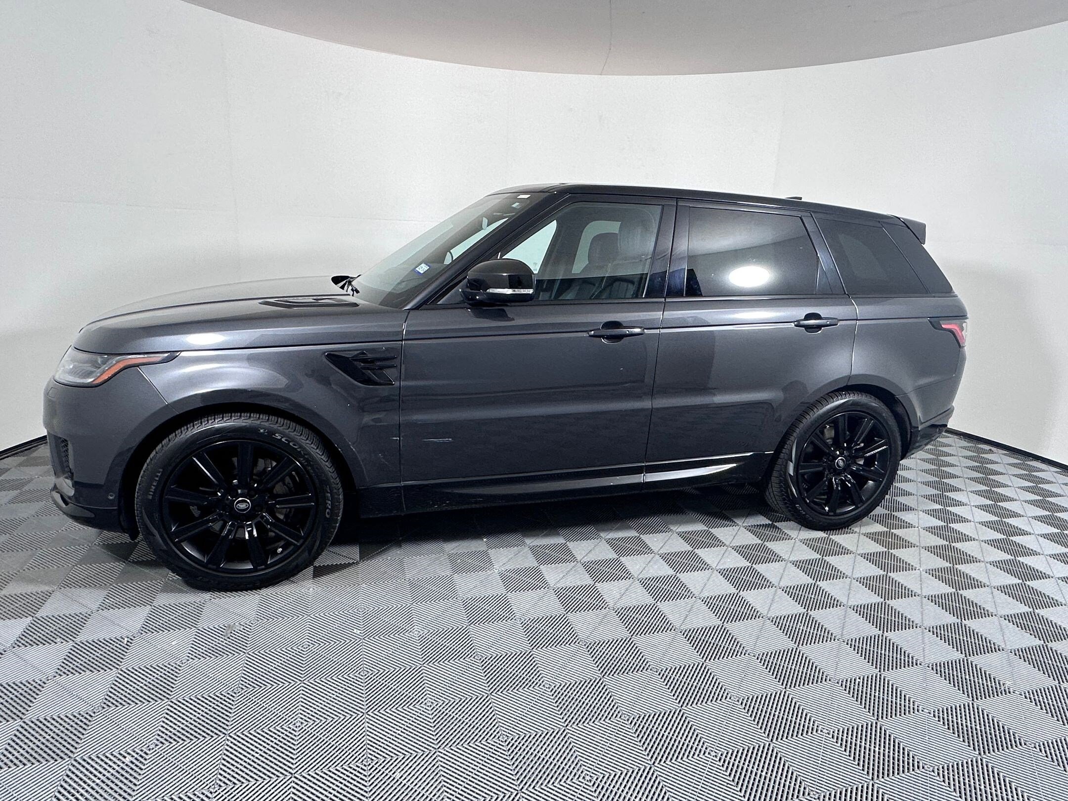 2021 Land Rover Range Rover Sport HSE Silver Edition photo 2