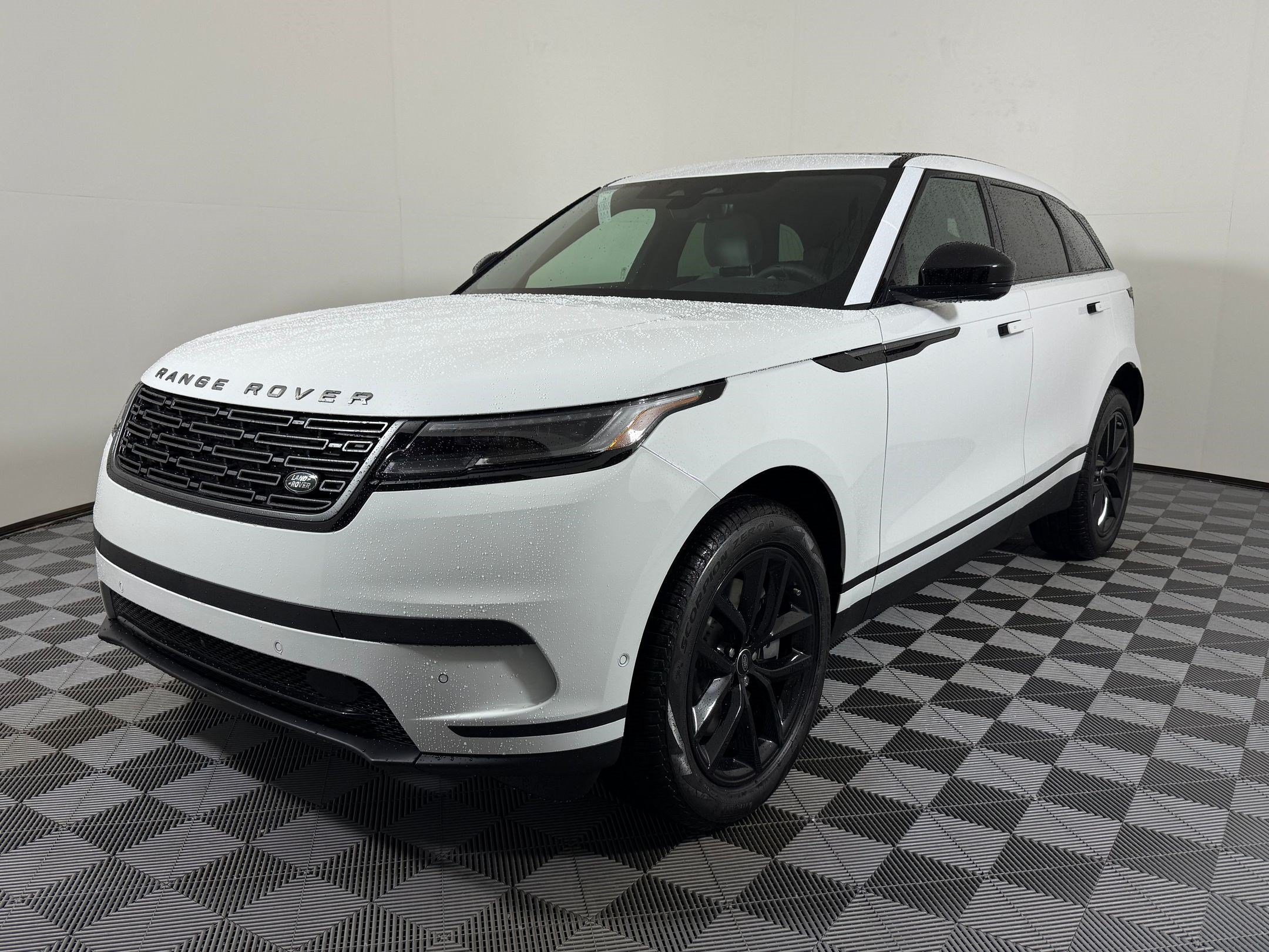 Range Rover Velar S SUV