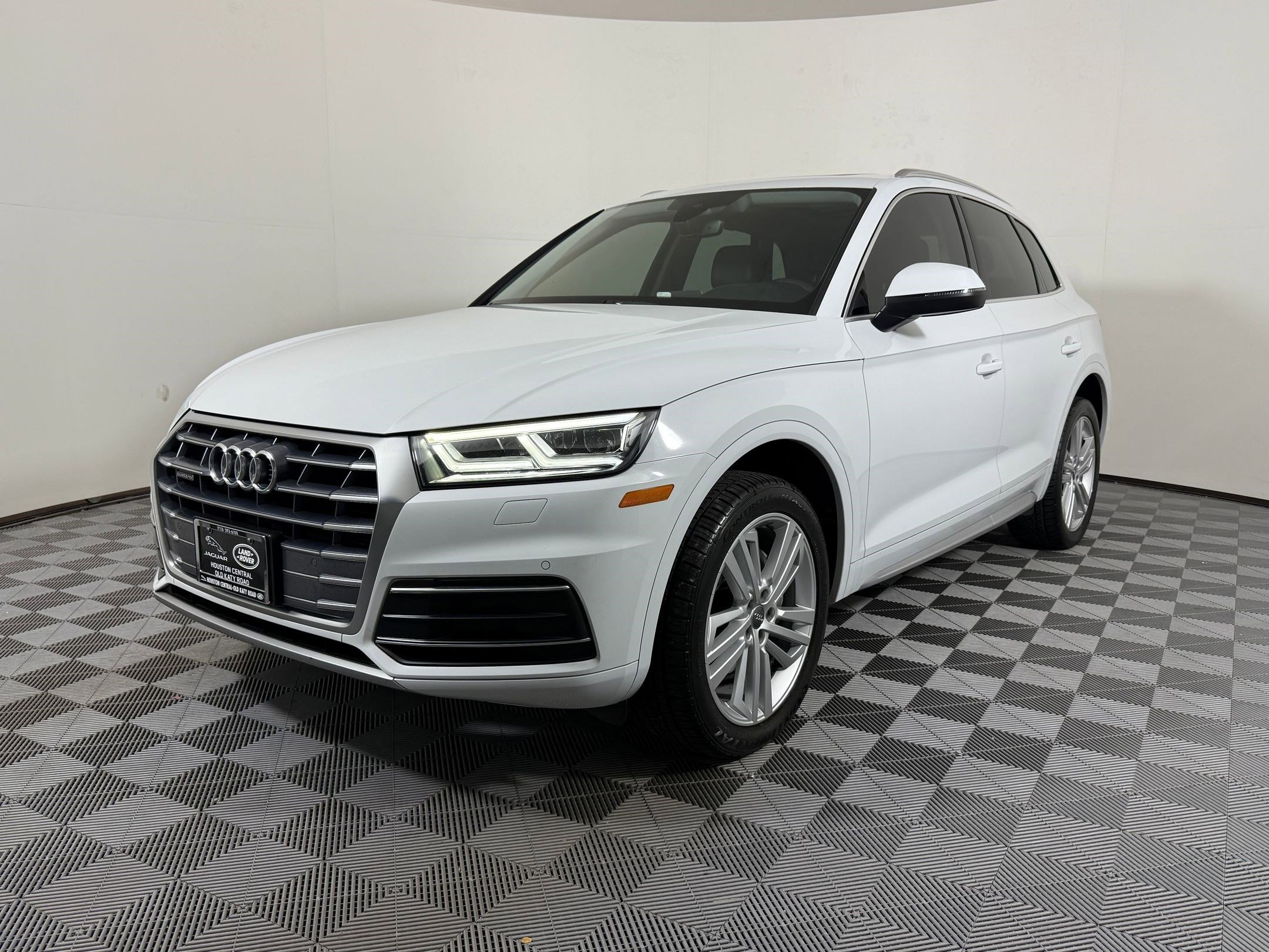 2020 Audi Q5 Premium Plus
