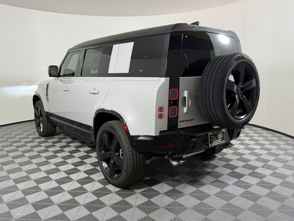New 2026 Land Rover Defender 110 X-Dynamic SE 500PS SUV