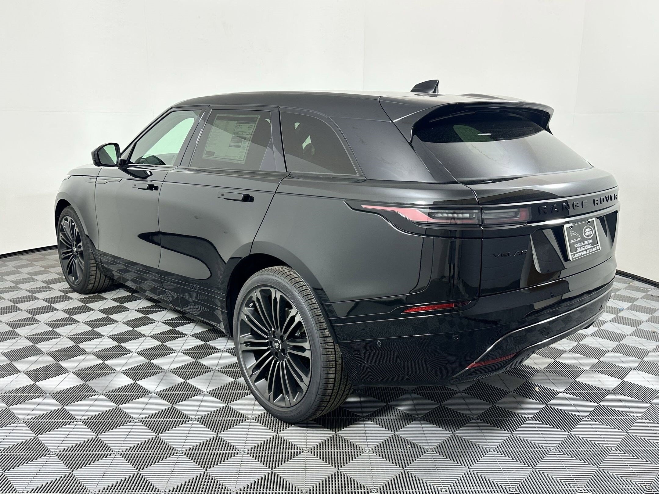 Range Rover Velar Dynamic SE SUV