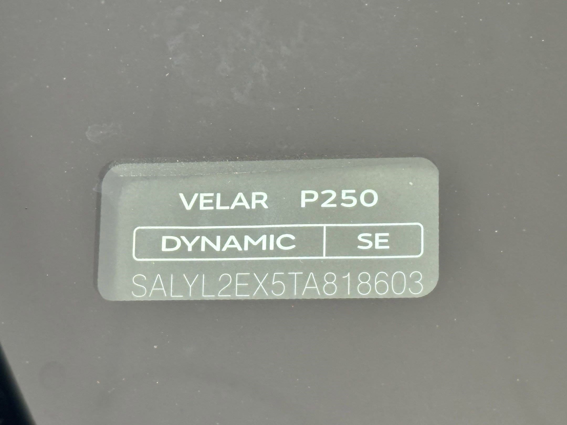 2026 Land Rover Range Rover Velar Dynamic SE - Photo 17