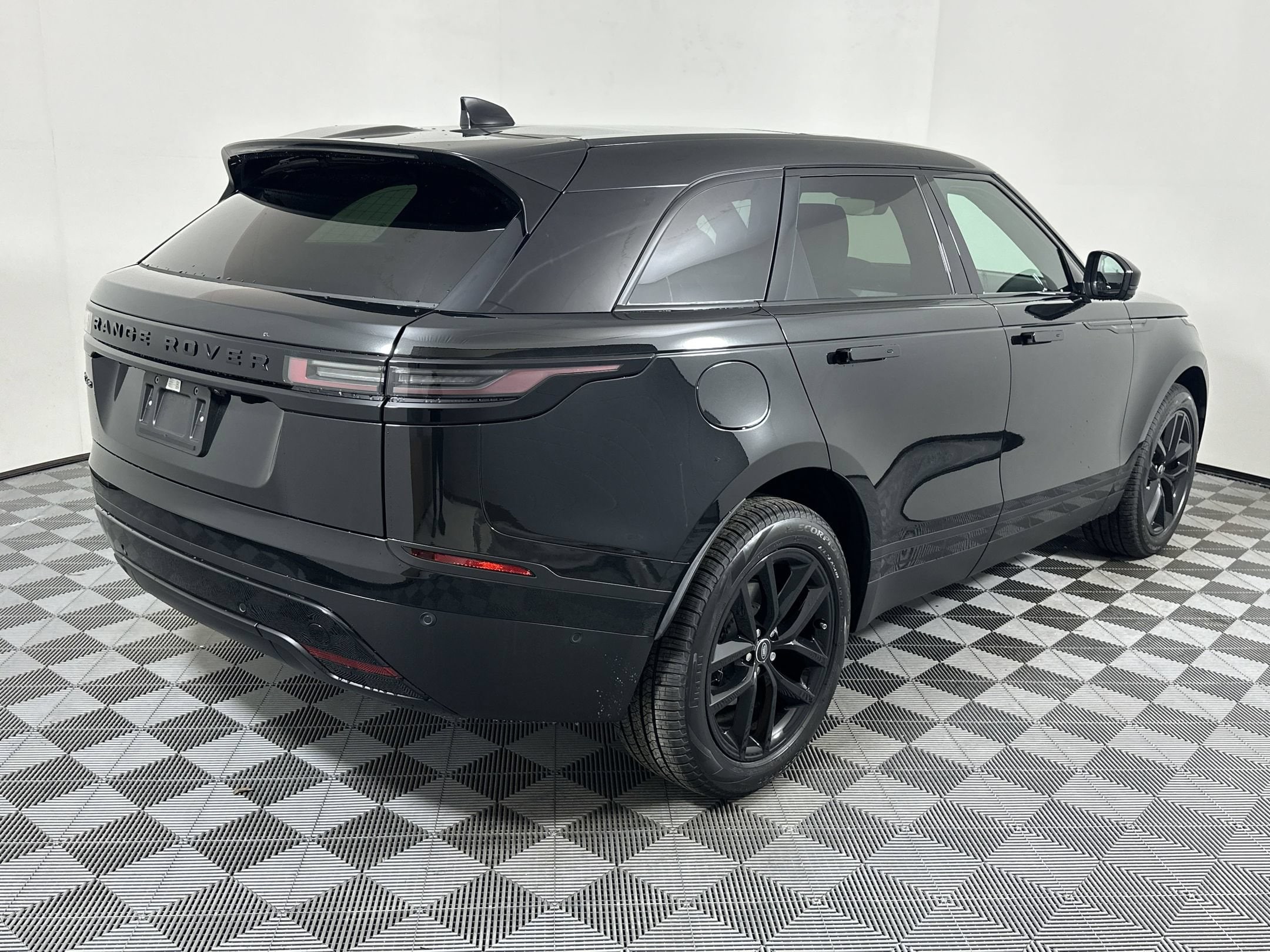 Range Rover Velar S SUV