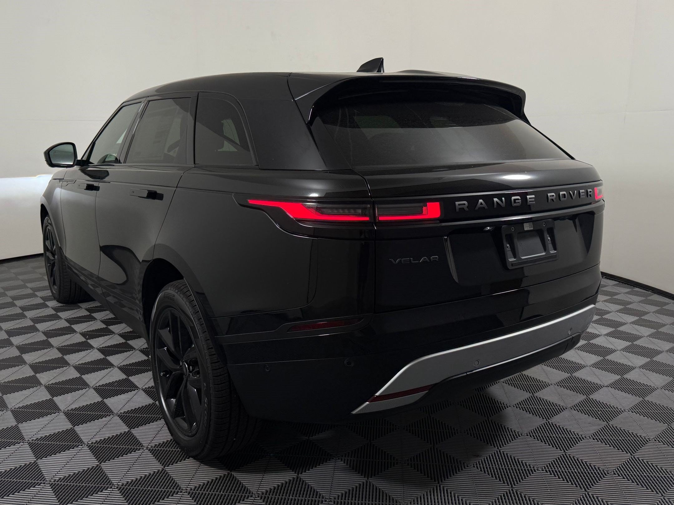 Range Rover Velar S SUV