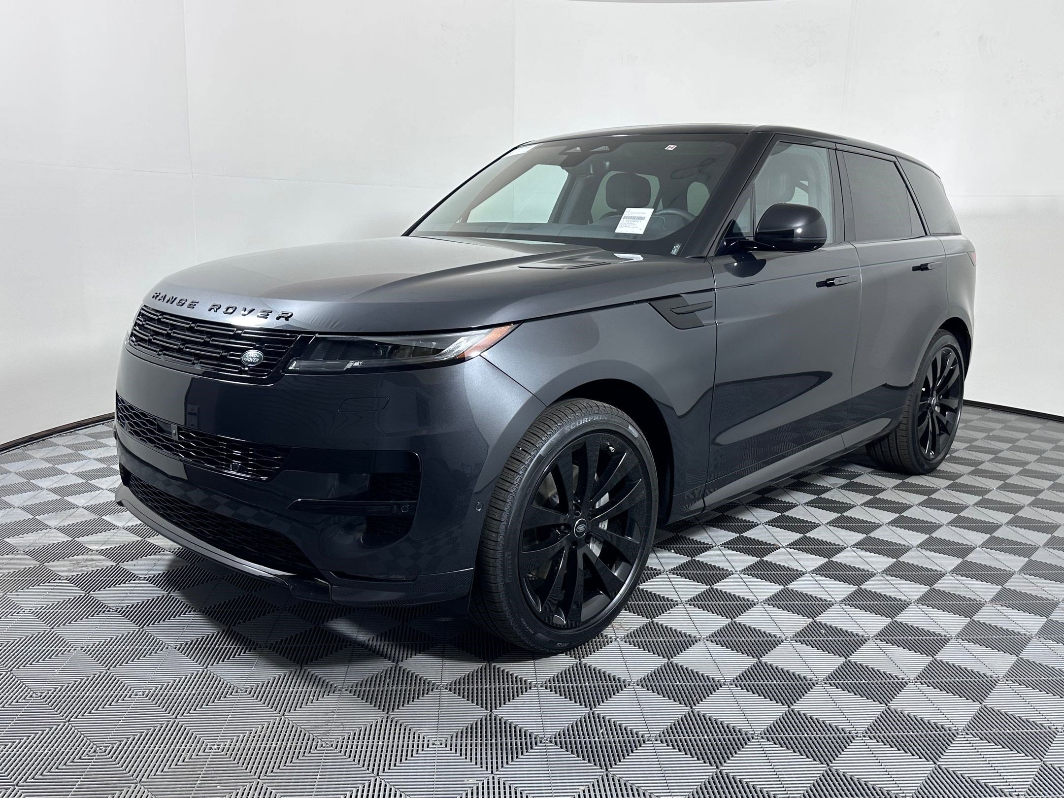 2025 Land Rover Range Rover Sport Dynamic SE's photo