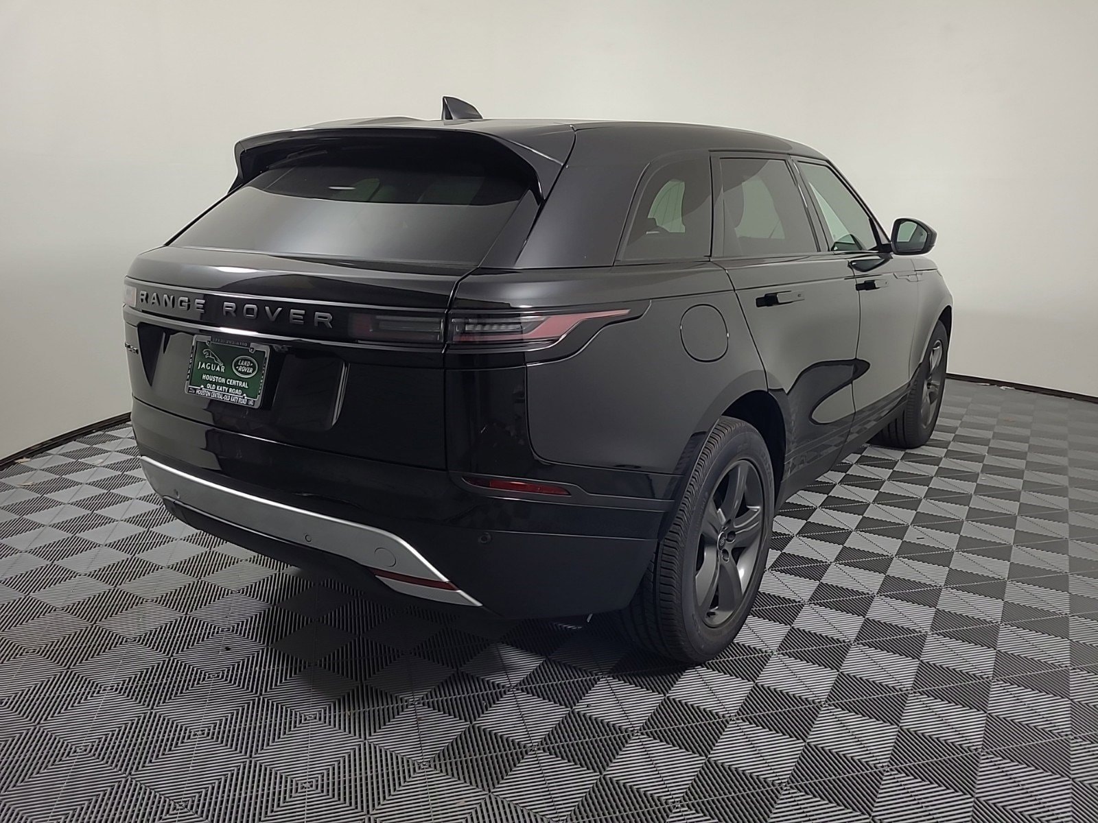 Used 2024 Land Rover Range Rover Velar S with VIN SALYJ2EX9RA373040 for sale in Houston, TX