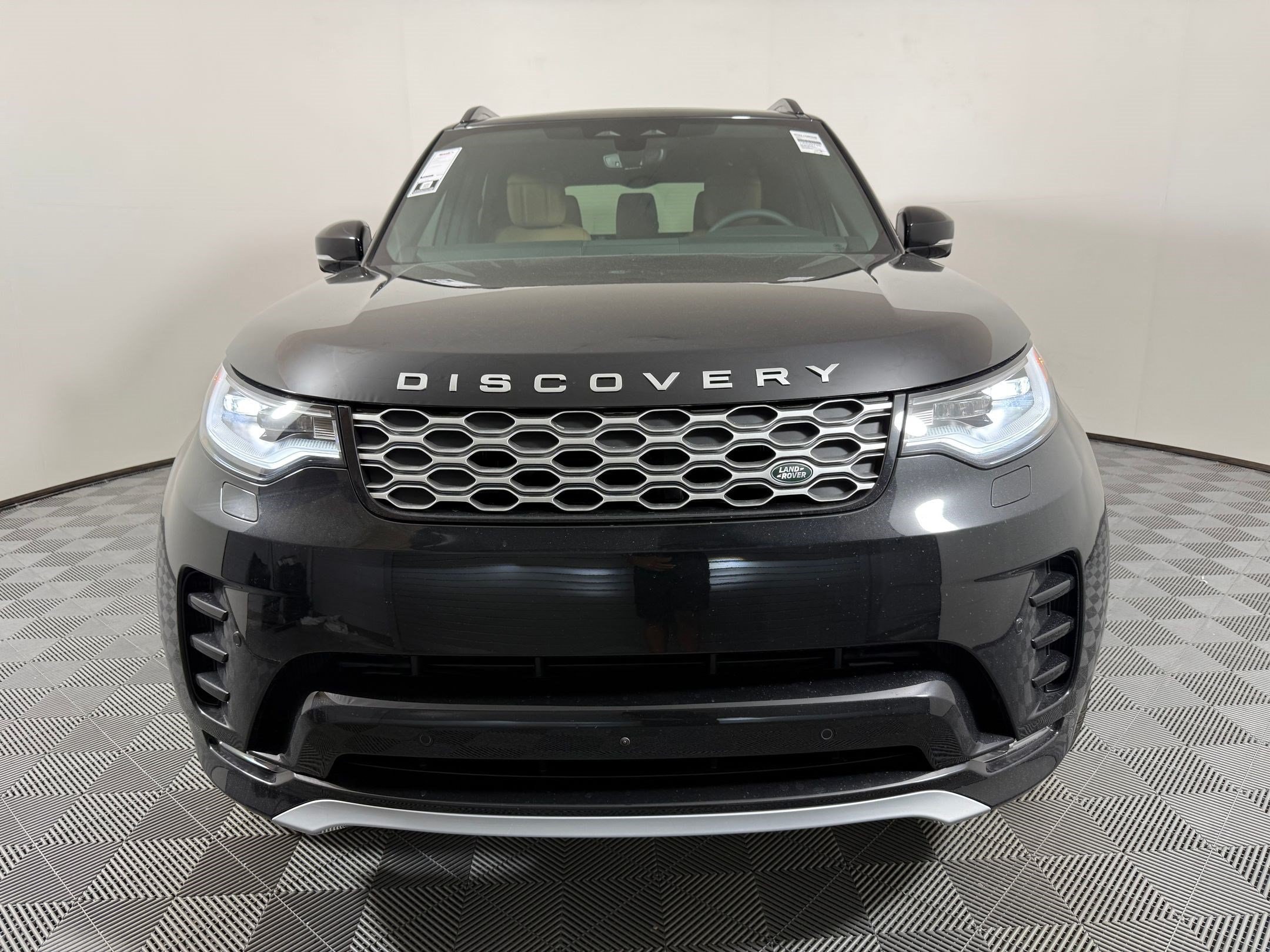 Discovery Gemini Edition SUV