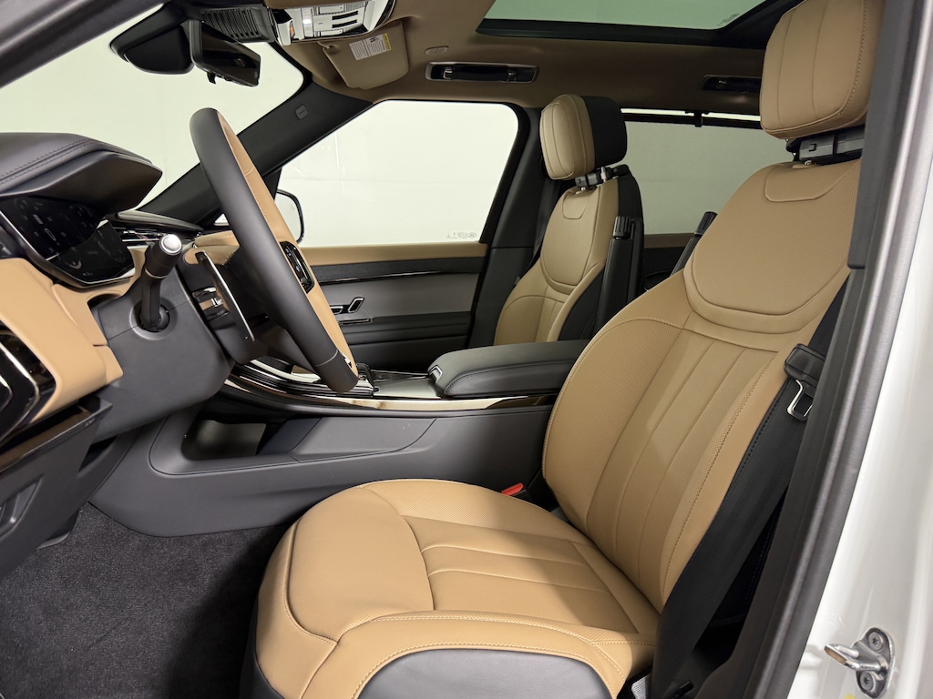 New 2026 Land Rover Range Rover Sport Dynamic SE SUV