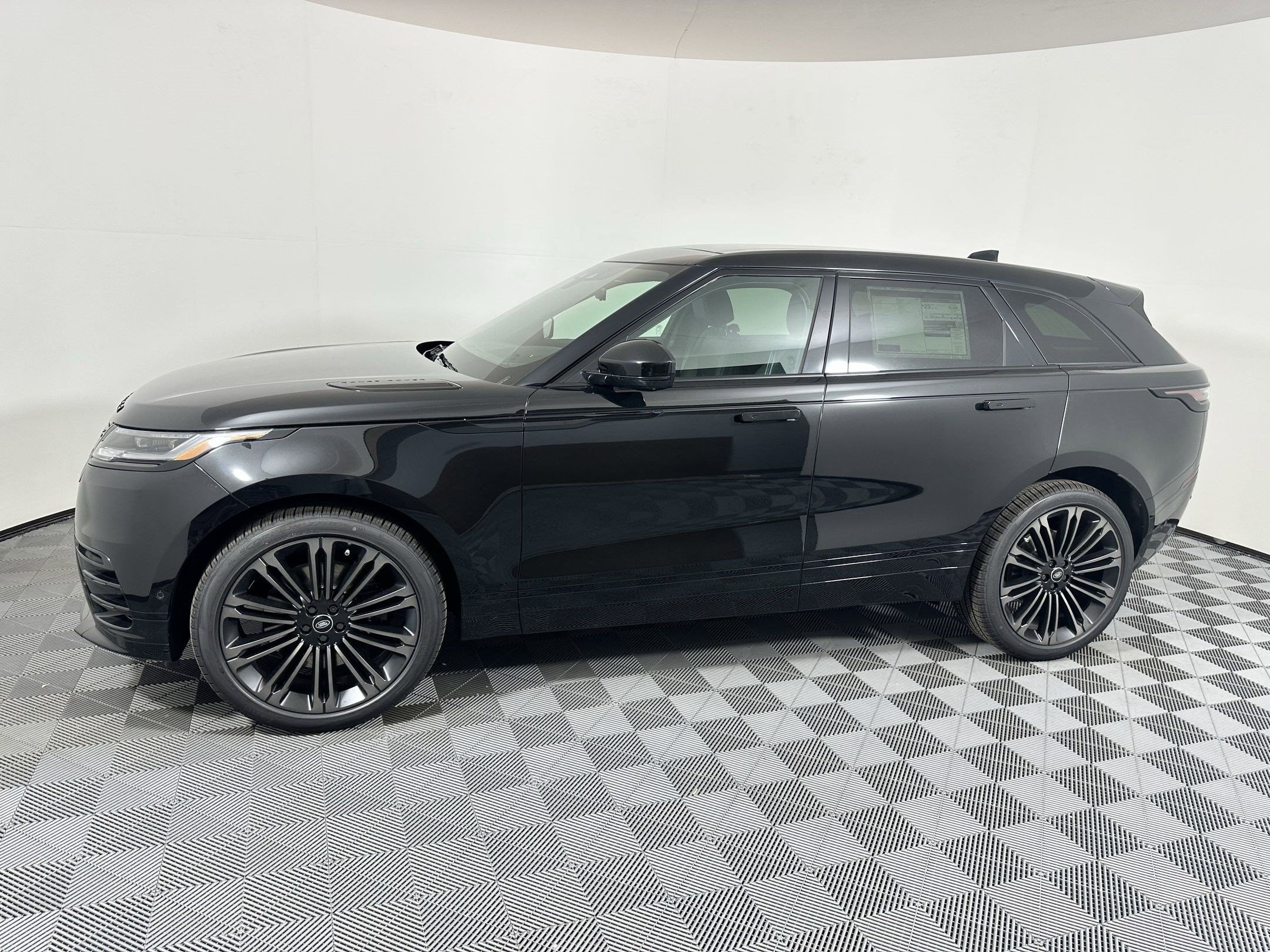 Range Rover Velar Dynamic SE SUV