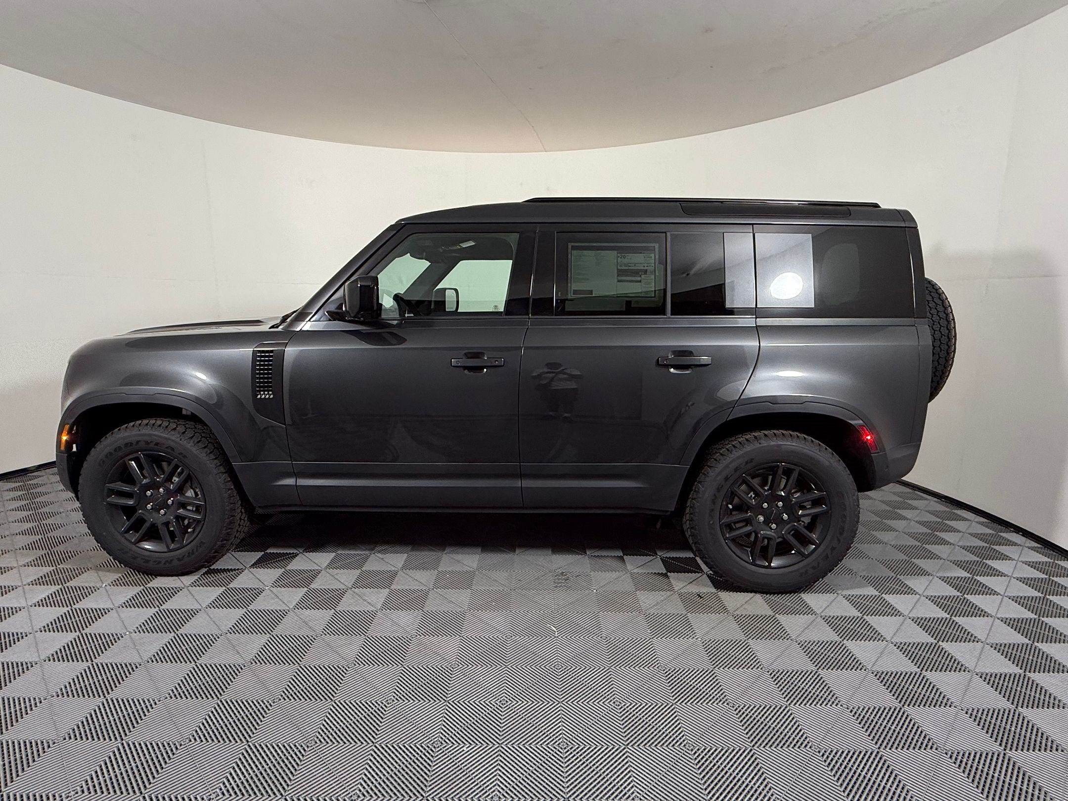 2026 Land Rover Defender 110 S SUV