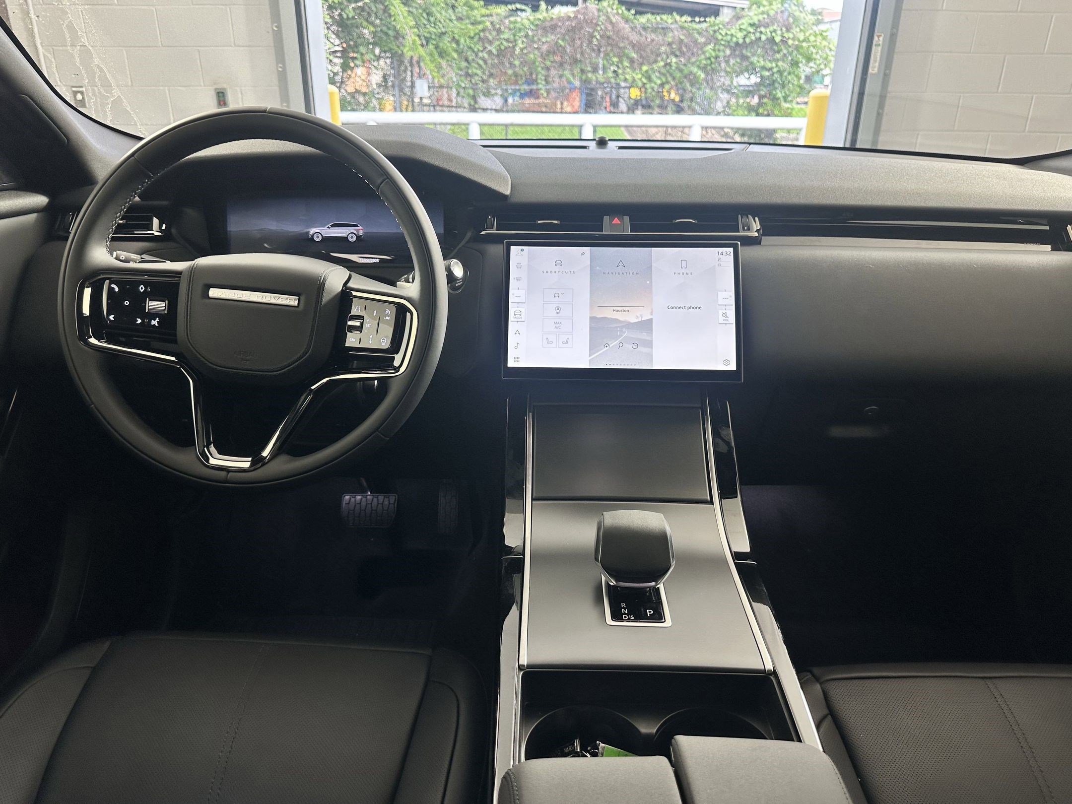 2026 Land Rover Range Rover Velar S photo 3