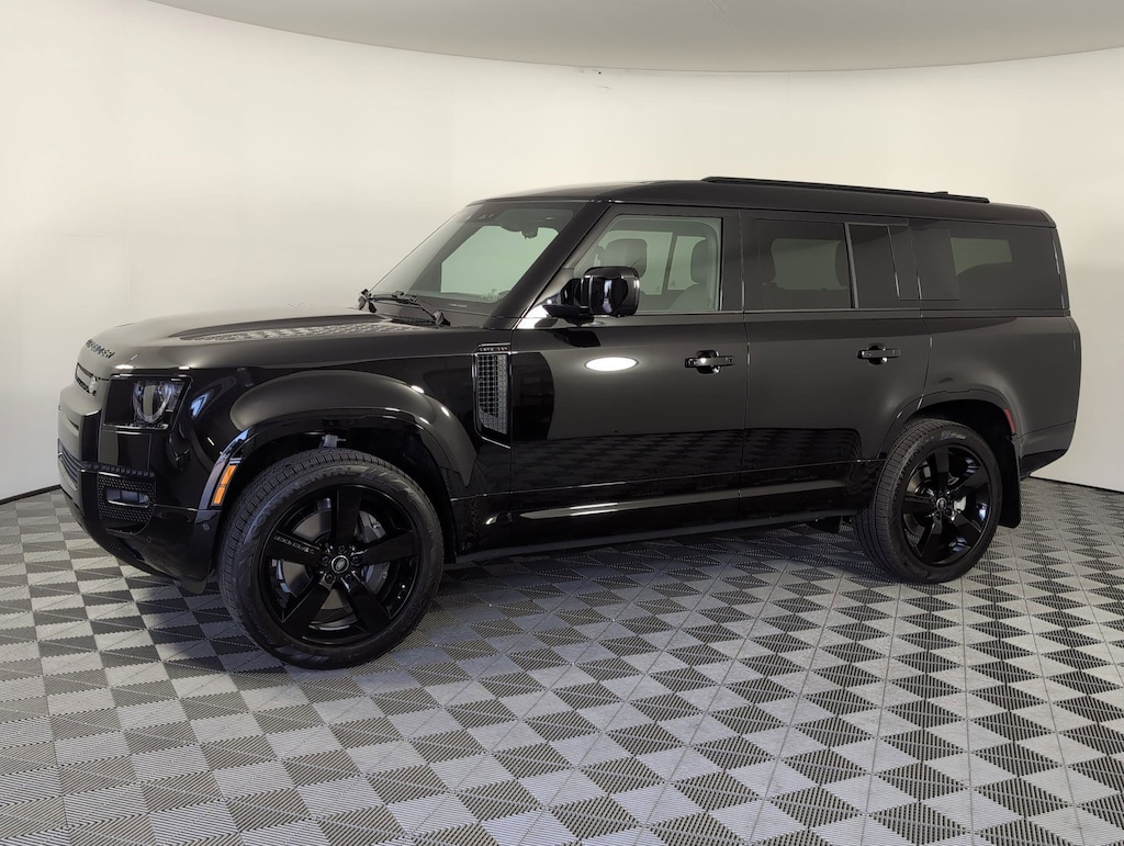 New 2025 Land Rover Defender 130 X-Dynamic SE SUV