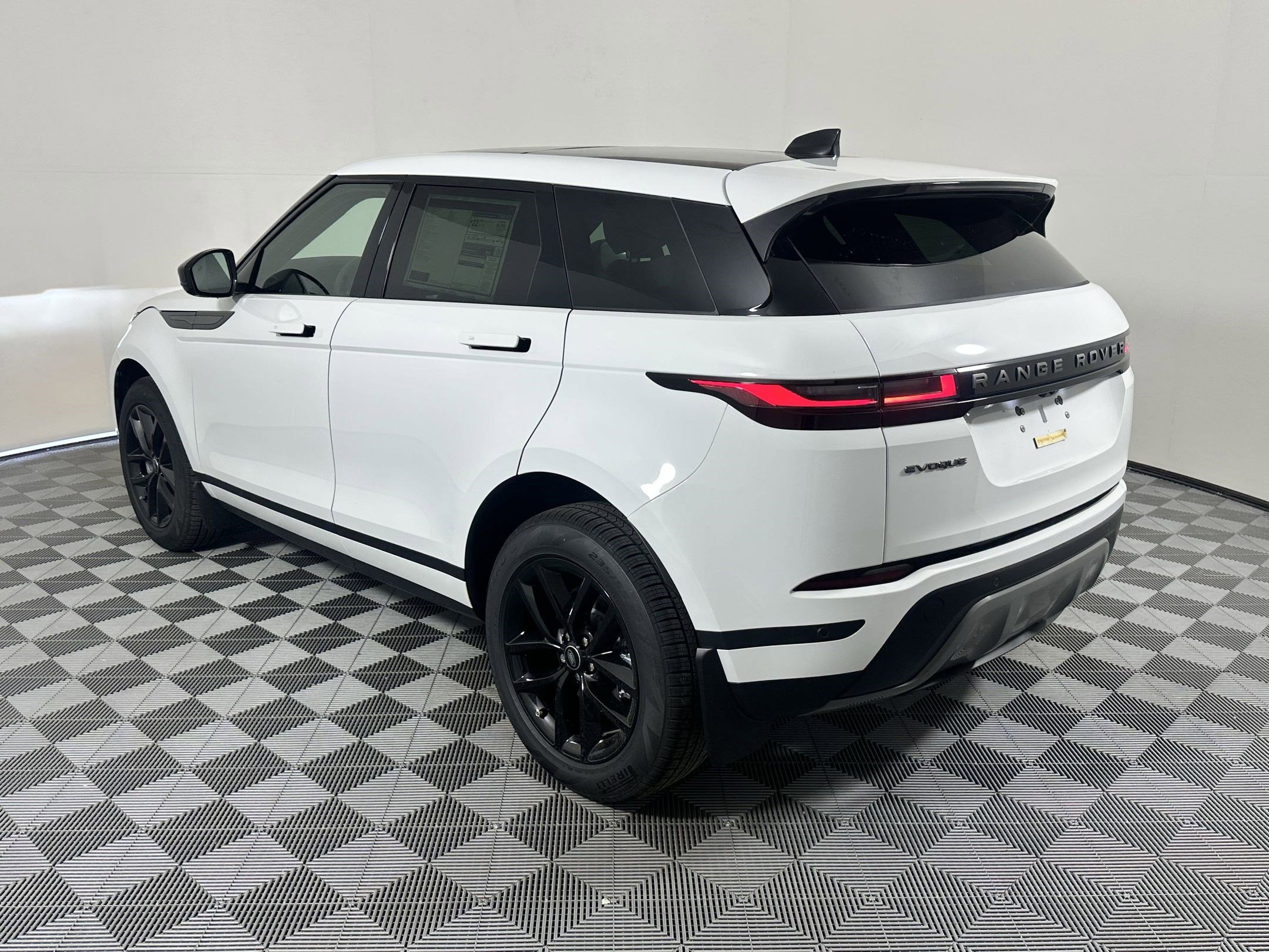 2026 Land Rover Range Rover Evoque S photo 3