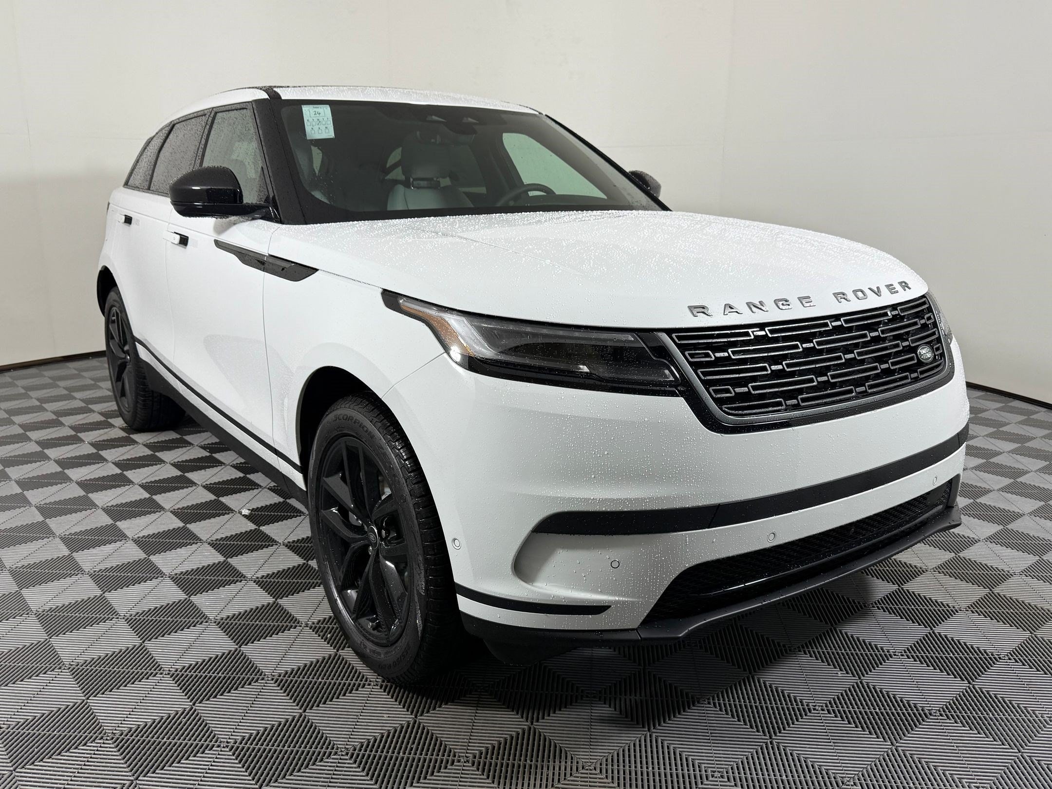 Range Rover Velar S SUV