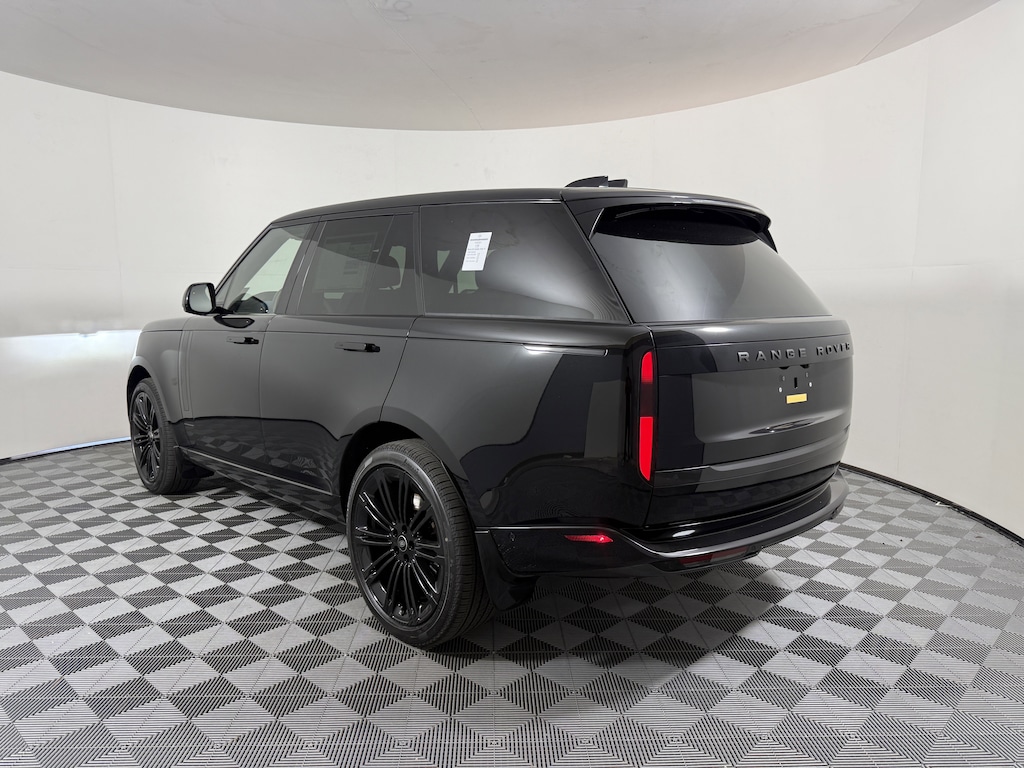 New 2025 Land Rover Range Rover SE SUV