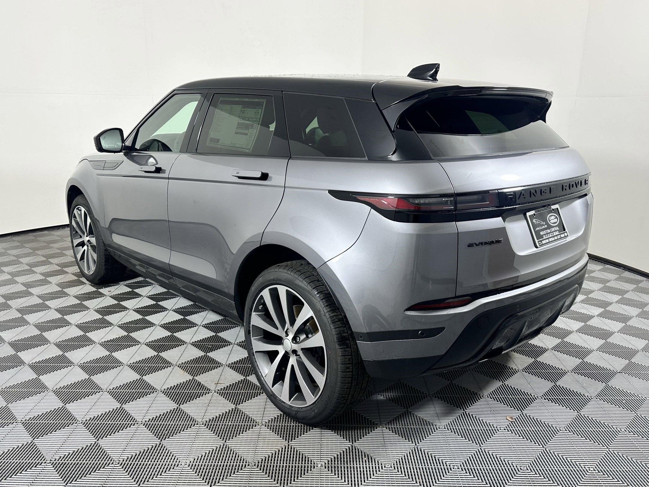2026 Land Rover Range Rover Evoque S photo 3