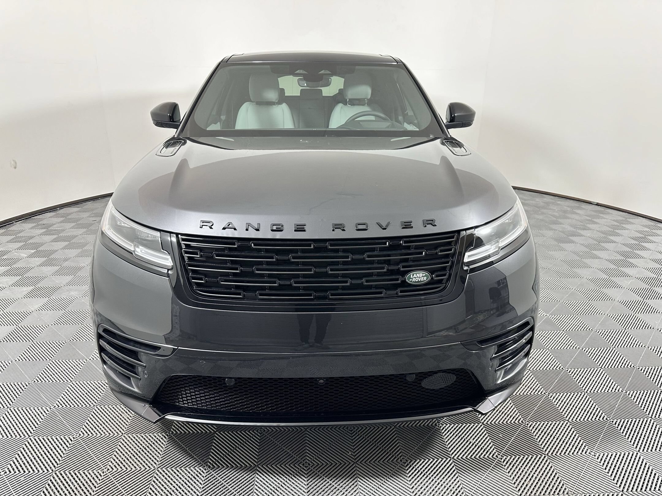 Range Rover Velar Dynamic SE SUV