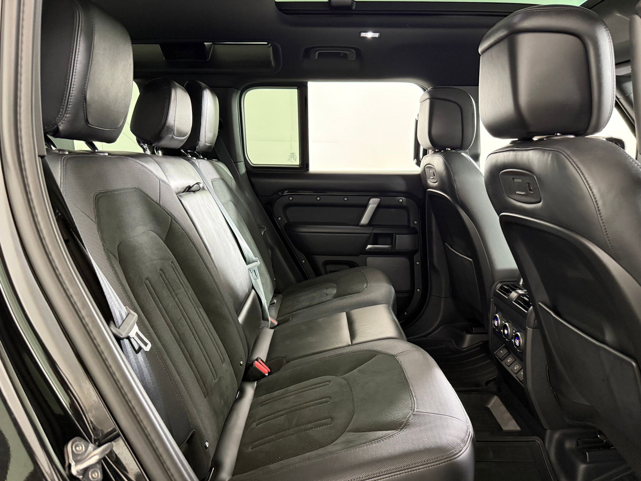 2022 Land Rover Defender V8 - Photo 28
