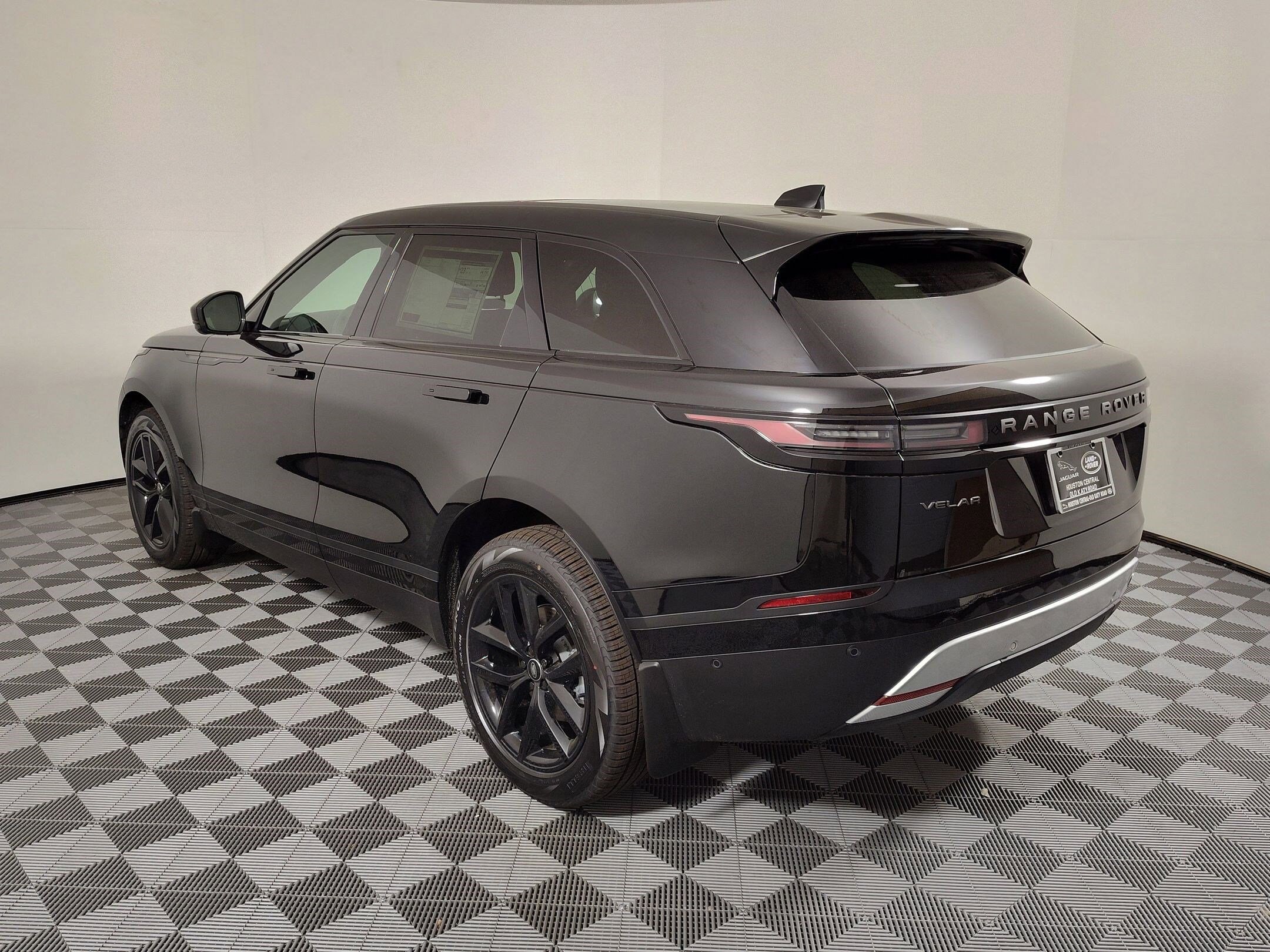 2026 Land Rover Range Rover Velar S photo 3