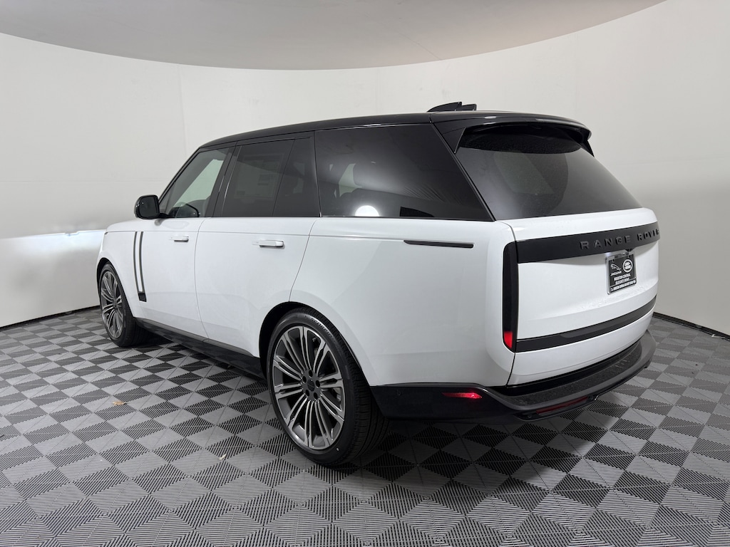 New 2026 Land Rover Range Rover SE SUV