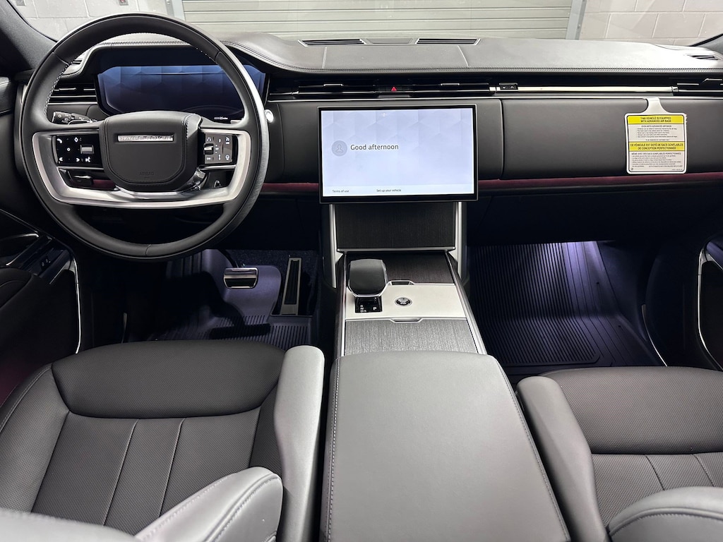 New 2025 Land Rover Range Rover SE SUV